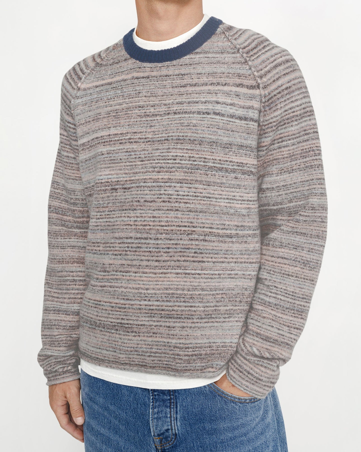 TEXTURED KNIT CONTRAST COLLAR CREW