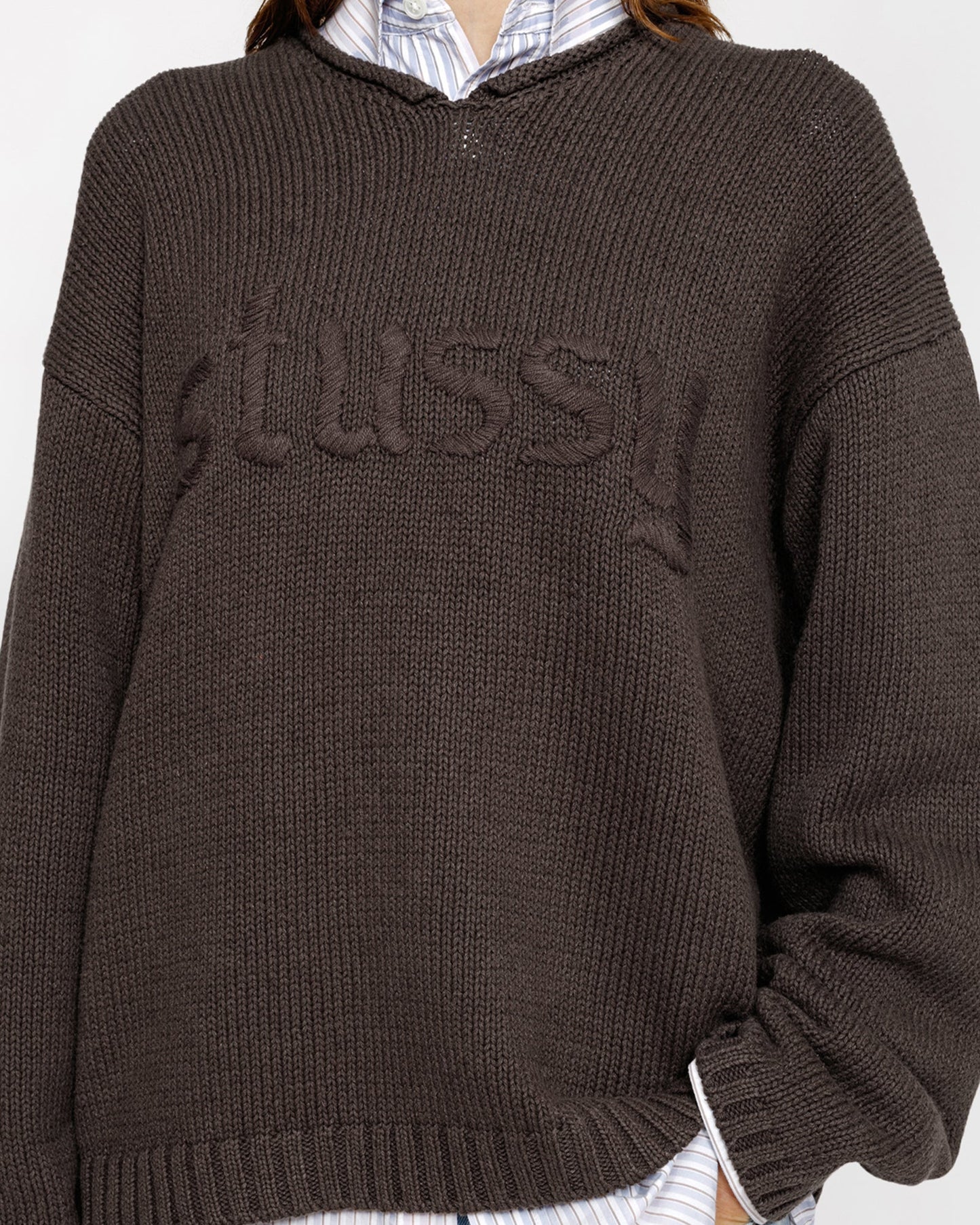 EMBROIDERED V-NECK LOGO SWEATER